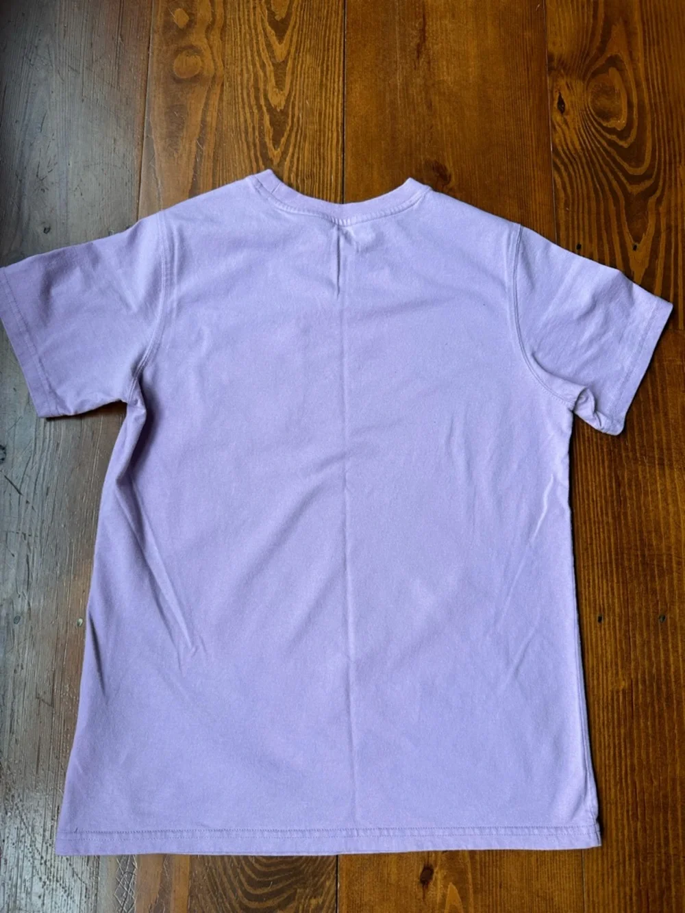 The North Face Women’s Lavender Pocket T‑Shirt - Picture 8 of 8